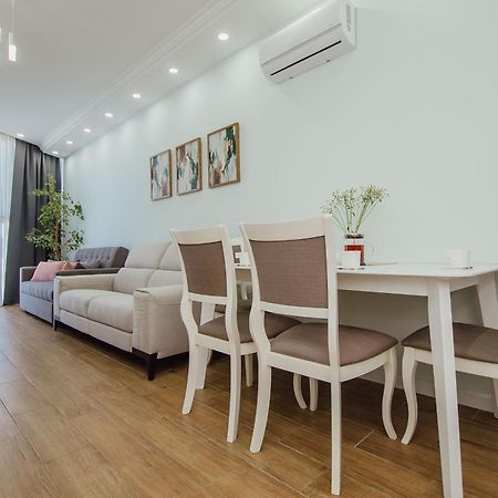 Happy Apartments บาทูมิ ภายนอก รูปภาพ