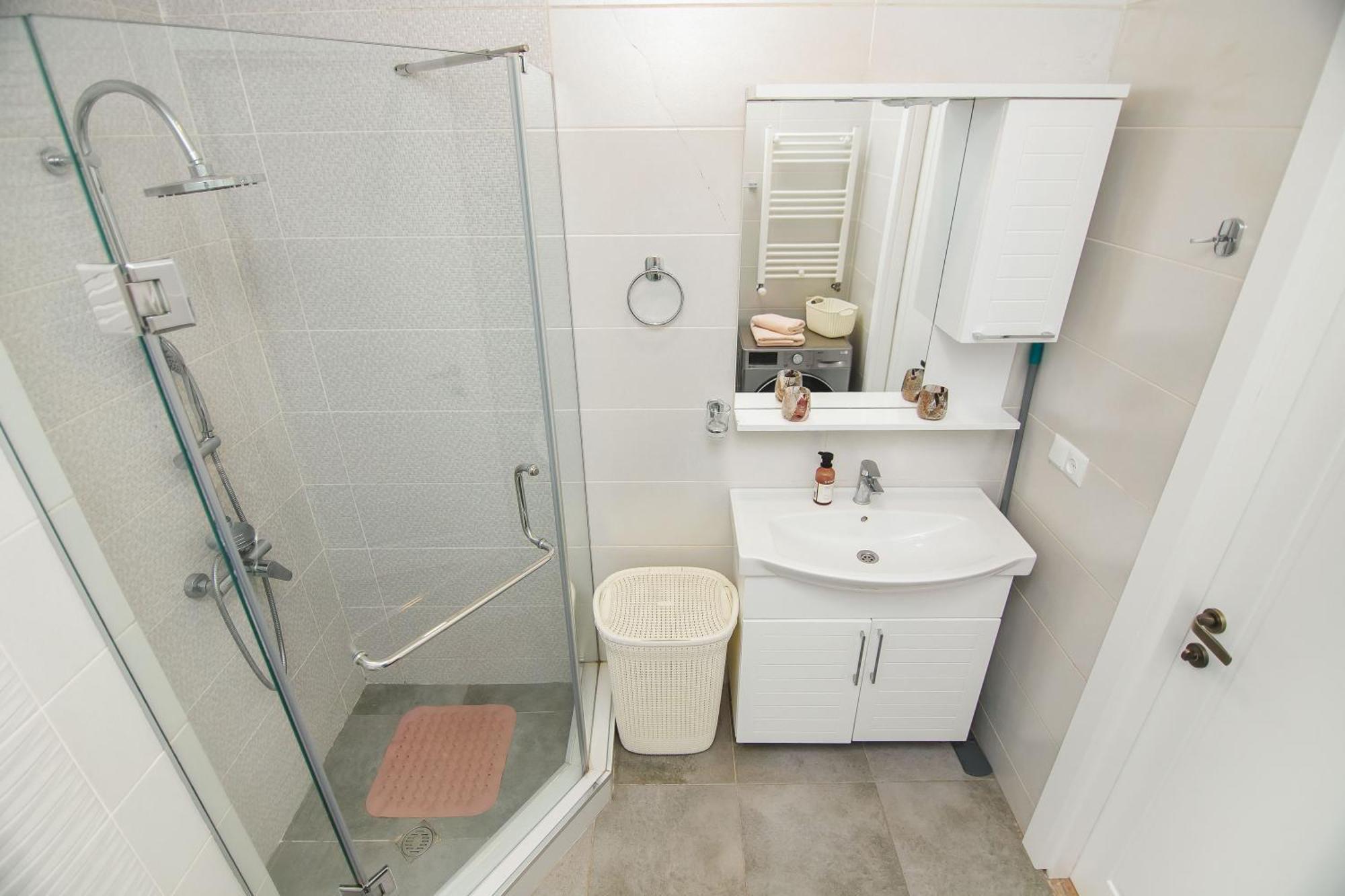 Happy Apartments บาทูมิ ภายนอก รูปภาพ